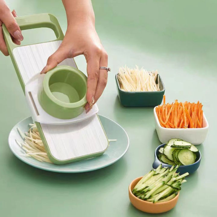 Multi-functional%20Vegetable%20Slicer%20&%20Cutter%20(5%20Blades)%20-%20Image%209