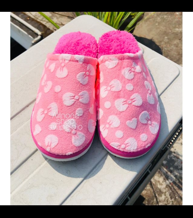 Premium%20Winter%20Slippers%20for%20Women%20Soft%20Cozy%20Footwear%20Stylish%20&%20Warm%20Design%20-%20Image%203