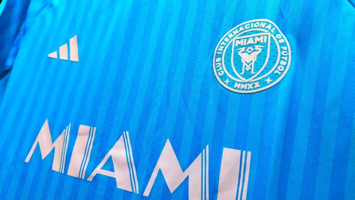 Inter%20Miami%20Third%20kit%202024/%2025%20Football%20Jersey%20Kit%20-%20football%20club%20Inter%20Miami%20-%20Image%205