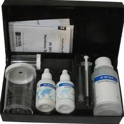 Hardness%20test%20kit%20HI3812%20-%20Image%203