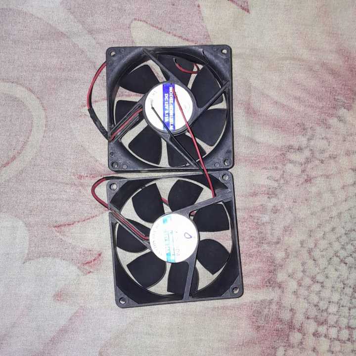 Cooling%20Fan%20square%203"Inch%2012V%20Cooling%20Fan%203"%20Inch%2012V%2080%C3%9780%C3%9725%20mm%20Heatsink%20Coolar%20Cooling%20Fan%20Radiator%20Heat%20Dissipation%20Fan%20With%202%20Wire%20Cable%20-%20Image%203
