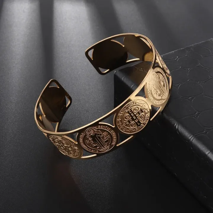 Stainless%20Steel%20Vintage%20Catholic%20Medal%20San%20Benito%20Bracelet%20Father%20Open%20Titanium%20Bracelet%20Women's%20Men's%20Religion%20Christmas%20Gift%20-%20Image%206