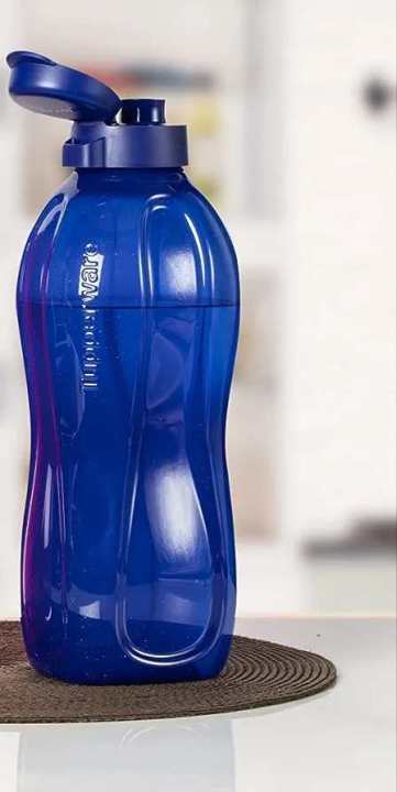 Tupperware%202%20Ltr%20Aquasafe%20Flip%20Top%20Bottle%20(%202L%20)%20The%20King%20of%20All%20Bottle%20-%20Image%205