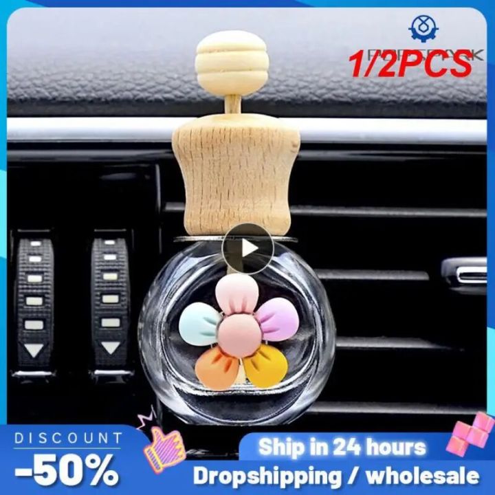 1/2PCS Car Fragrance Empty Glass Bottle Cute Car Air Freshener Bottle Perfume Clip Air Vent Outlet Aromatherapy Essential Oils