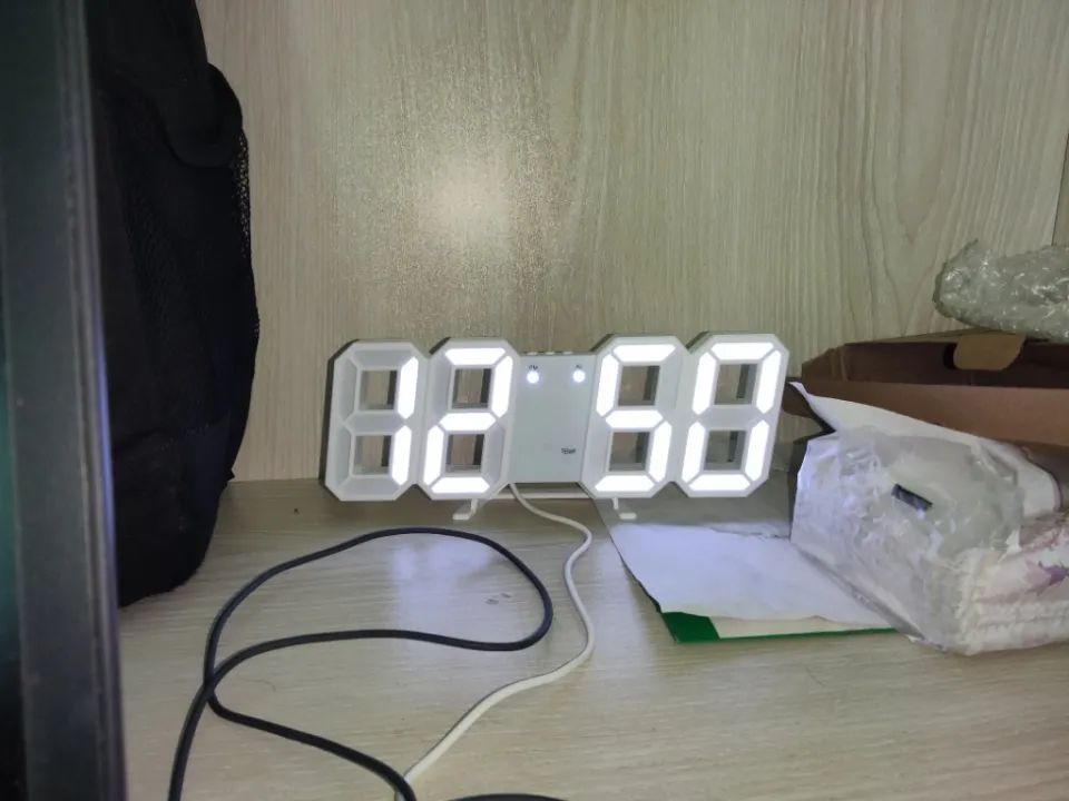 Omma oldida yechingan porno