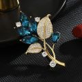 Fashion Plant Series Crystal Brooches Women Clothing Coat Jewelry Party Accessories. 