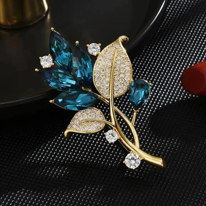Fashion%20Plant%20Series%20Crystal%20Brooches%20Women%20Clothing%20Coat%20Jewelry%20Party%20Accessories%20-%20Image%203