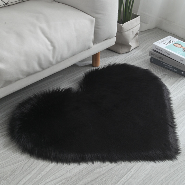 Digood Soft Rug Fluffy Silky Carpet Heart Shape No Slip Mats Girls Bedroom Decor (Red): Clothing