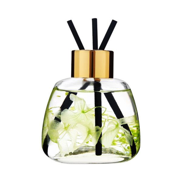 Elegant%20Car%20Dashboard%20Air%20Freshener%20with%20Scented%20Diffuser%20Sticks%20-%20Long-Lasting%20Fragrance%20for%20Vehicles%20-%20Image%206