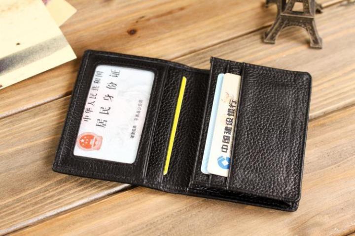 Genuine%20Leather%20Credit%20and%20Visiting%20Card%20Holder/Wallet%20-%20Id%20Card%20Holder%20-%20Image%204