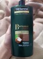 TRESemme Botanique Nourish & Replenish Shampoo With Coconut Oil & Aloe Vera, 700 ml (International).