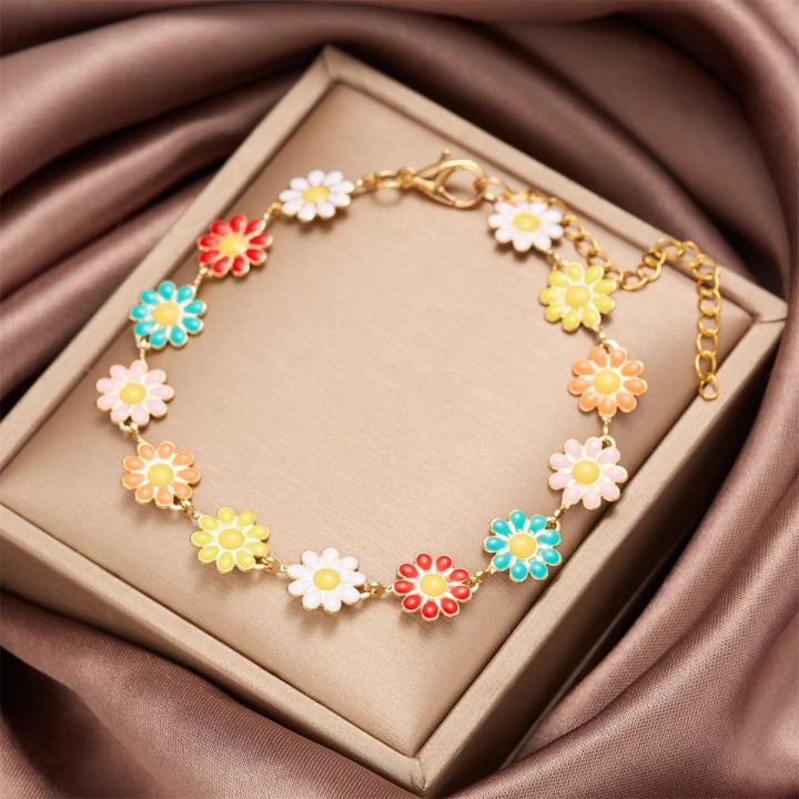 Fashion%20Korean%20Sweet%20Daisy%20Flower%20Bracelets%20For%20Women%20Girls%20Minimalist%20Enamel%20Sunflower%20Aesthetic%20Bracelet%20Wedding%20Party%20Jewelry%20-%20Image%204