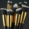 Soft Kabuki Makeup Brush Set 10 Pieces Premium SyntheticMakeup Brush Set. 