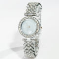 Foreign trade cross-border live broadcast diamond full of diamonds full of stars ladies quartz watch bracelet watch manufacturers spot. 