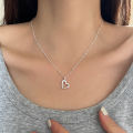 Xiaohongshu has the same niche design, versatile pearl necklace, women's fashion temperament, clavicle chain, non-fading sweater necklace. 