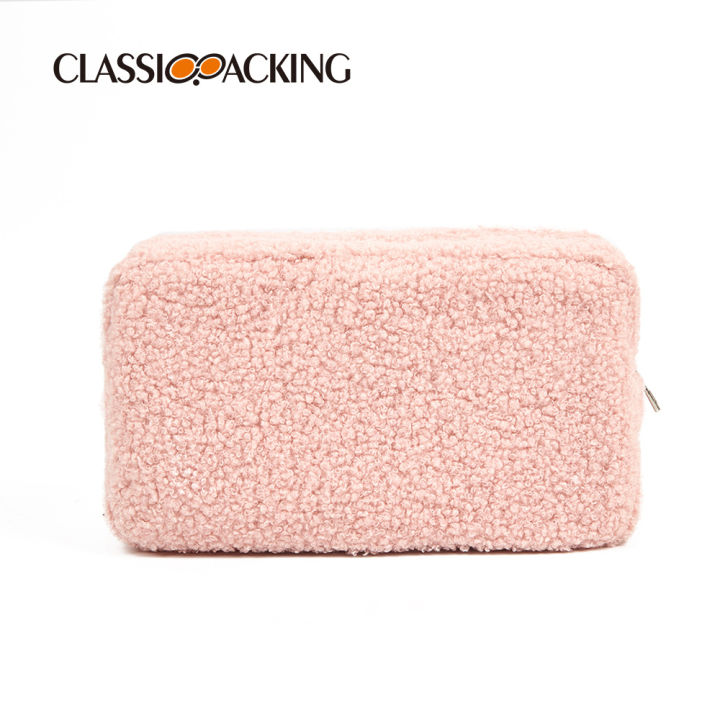 Autumn%20and%20winter%20solid%20color%20teddy%20velvet%20bag,%20large-capacity%20skin%20care%20products%20storage%20bag,%20travel%20portable%20plush%20bag,%20Jane%20-%20Image%208