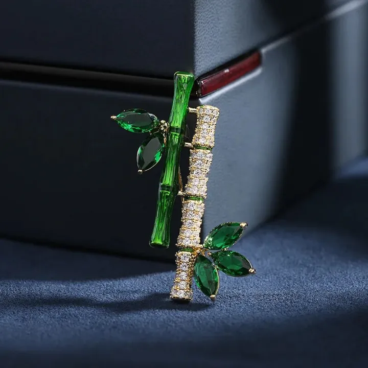 Temperament%20Elegant%20Retro%20Green%20Plant%20Imitation%20Emerald%20Bamboo%20Shape%20Brooch%20Pin%20For%20Women%20Brooches%20Suit%20Collar%20Dress%20Accessories%20-%20Image%204