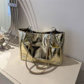 Large Capacity Bag Trendy And Versatile One Shoulder Handbag Commuting Tote Bag.
