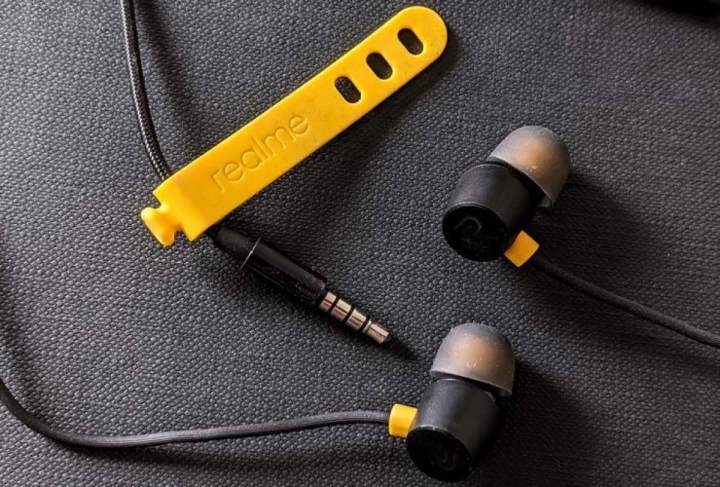 Realme%20Buds%202%20Earphone%203.5mm%20Earbuds%20In-Ear%20Wired%20Magnetic%20Earphone%20Music%20Headset%20For%20Smartphone%20with%20super%20bass%20and%20High%20quality%20-%20Image%203