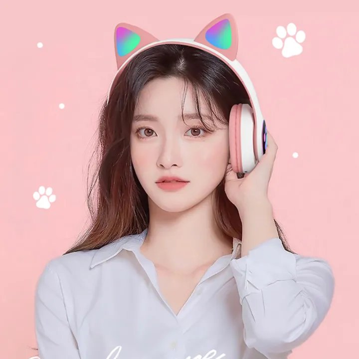 RGB%20Cat%20Ear%20Bluetooth%20Headset%20Noise%20Reduction%20Over-the-Ear%20Headphones%20With%20Microphone%20-%20Image%204