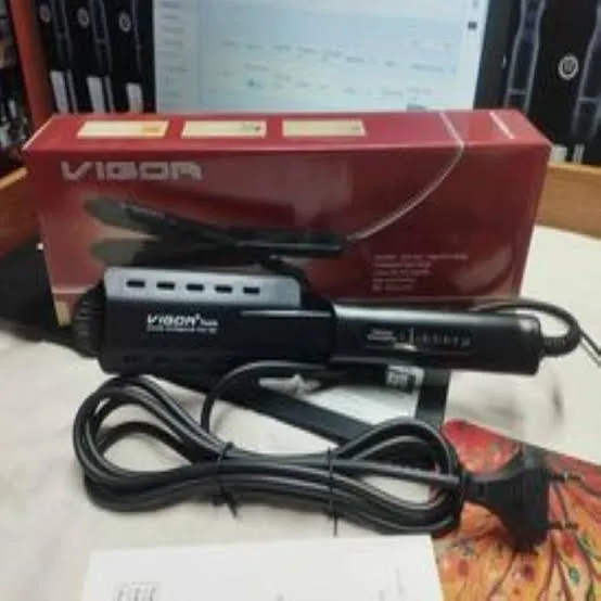 VIGOR%20V-908%20Fast%20Hair%20Straightener%20%20CURLER%20%20Professional%20Hair%20Iron,%20Heavy%20Duty%20-%20Image%209