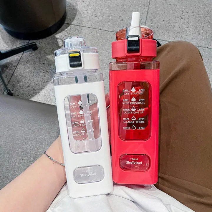 Portable%20Water%20Bottle%20Student%20700ml%20900ml%20Drinking%20Cup%20Plastic%20Sports%20Cup%20for%20Outdoor%20Gym%20Travel%20School%20Hydration%20-%20Image%205
