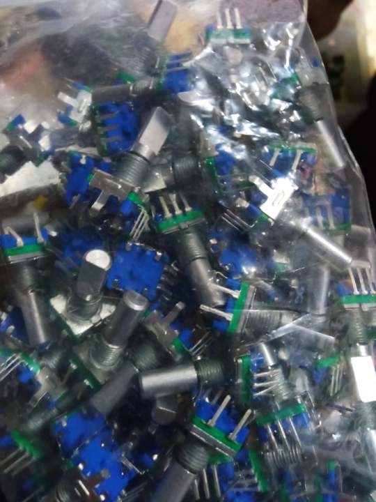5%20Pin%20Rotary%20Switch%2020mm%20Rotary%20Encoder%20Switch%20D-Shaft%20Digital%20Potentiometer%2020%20Pulse%20Mechanical%20Rotary%20Encoder%20Switch%20Flat%20Shaft%20Rotary%20Selector%20Switch%205Pin%20Leads%C2%A0%20-%20Image%208
