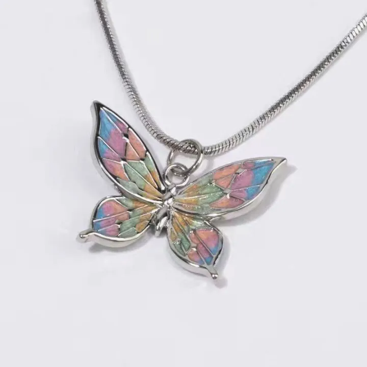 Colorful%20Gradient%20Dopamine%20Style%20Butterfly%20Pendant%20Necklace%20Women%20Fashion%20Jewelry%20Light%20Luxury%20Personality%20Simple%20Clavicle%20Chain%20Runrui%20-%20Image%203