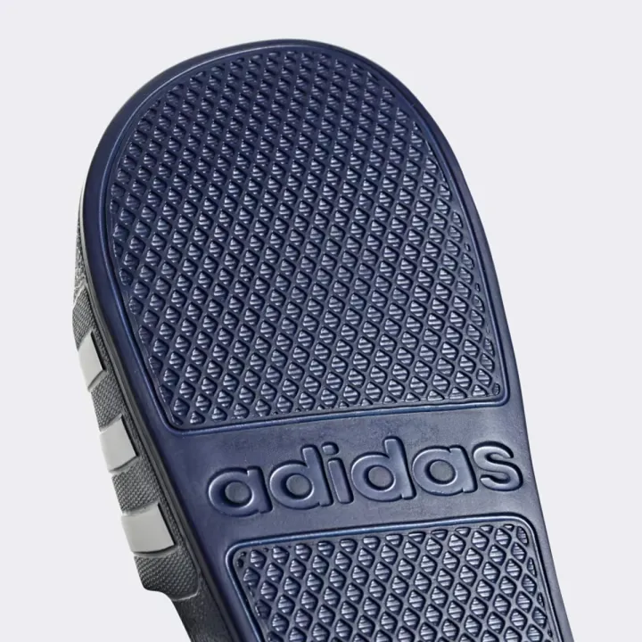 Adidas%20ADILETTE%20AQUA%20Slides%20-%20Image%207