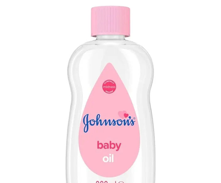 Johnsons%20Baby%20Oil%20500ml%20%20(Made%20in%20India)%20100%25%20Original%20Product.%20-%20Image%204