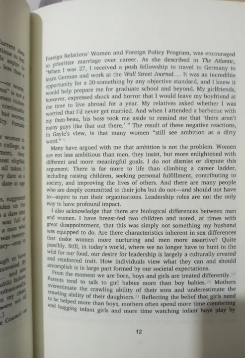 Lean%20In:%20Women,%20Work,%20and%20the%20Will%20to%20Lead%20-Paperback%20-%20Image%204