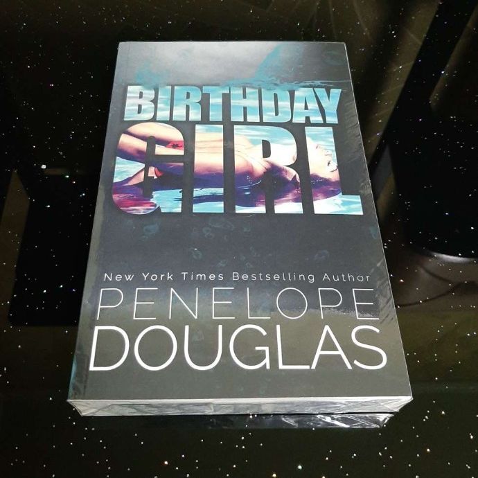 Birthday%20Girl%20by%20Penelope%20Douglas%20%7C%20Matte%20Lamination%20%7C%20Premium%20Paper%20%7C%20-%20Image%204