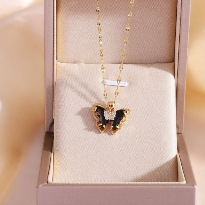 Exquisite Small Butterfly Pendant Necklace for Women Unique Design Light Luxury Zircon Insect Necklace Girl Party Jewelry