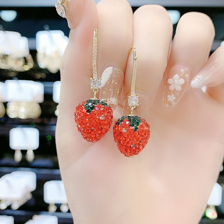 High-end%20diamond-encrusted%20red%20strawberry%20earrings%20Trendy%20niche%20personality%20simple%20super%20fairy%20net%20red%20ear%20hooks%20Fashion%20earrings%20-%20Image%203
