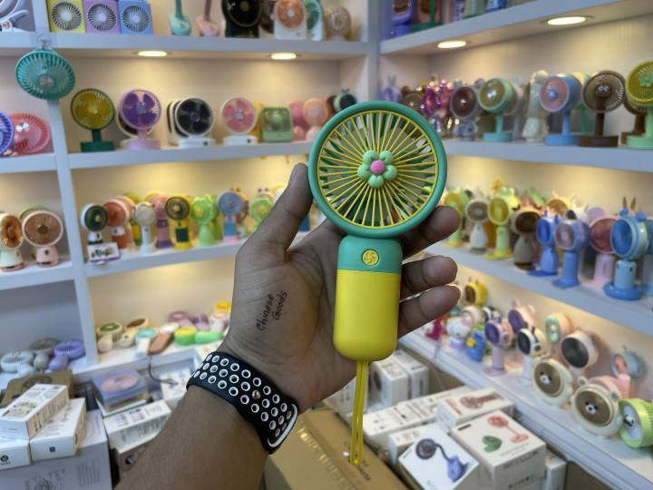 Portable%20Mini%20Fan%20USB%20Rechargeable%20Fan%20Handheld%20Portable%20Fan%20Cooling%20Fan%20Cute%20%20Cooling%20Face%20Fan%20-%20Image%206