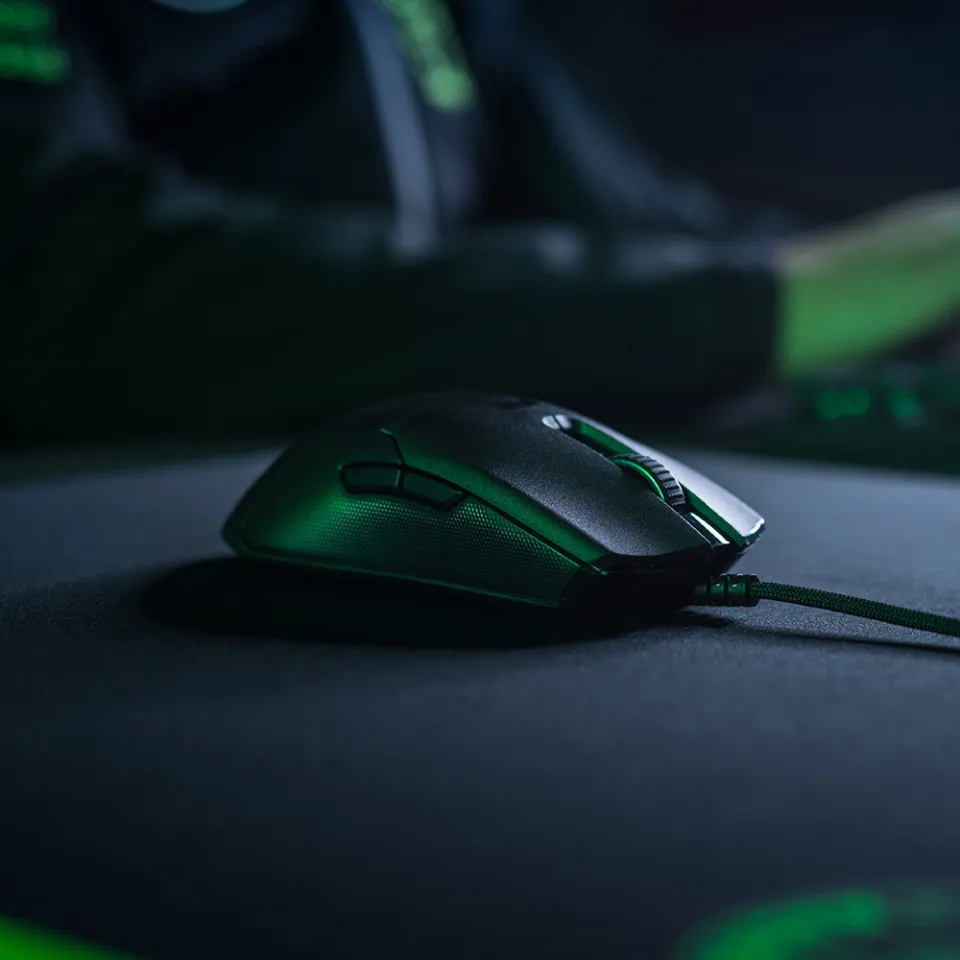 Razer Viper Wired Gaming Mouse 16000DPI RGB Computer Mice PAW3390