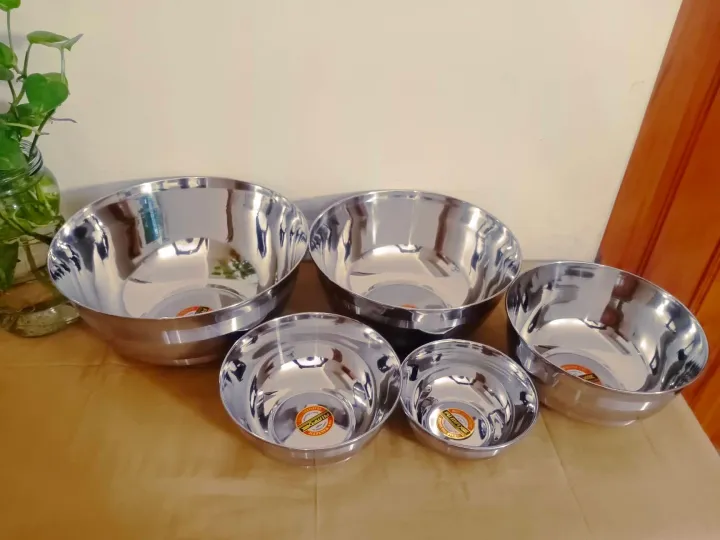 5-Piece%20Stainless%20Steel%20Bowl%20Set%20-%20This%20Set%20Includes%20Five%20Stainless%20Steel%20Bowls%20With%20A%20New%20Design%20And%20Non-Slip%20Feature%20-%20Image%207