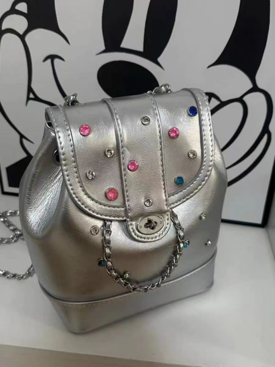 Korean%20Faux%20Diamond%20Aesthetic%20Leather%20Mini%20Bucket%20Fashion%20Niche%20All%20Match%20Chain%20Backpack%20Luxury%20Fairy%20Grunge%20Y2k%20Girl%20Handbag%20-%20Image%204
