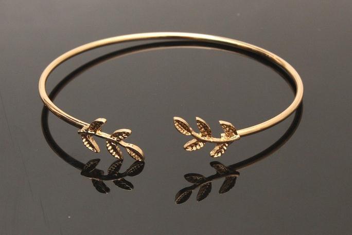 New%20Trendy%20Fashionable%20Adjustable%20Opening%20Bracelets%20for%20Girls%20Simple%20Stylish%20-%20Fashion%20Jewelry%20Ornaments%20for%20Valentine%20Gift%20for%20Girls%20-%20Image%205