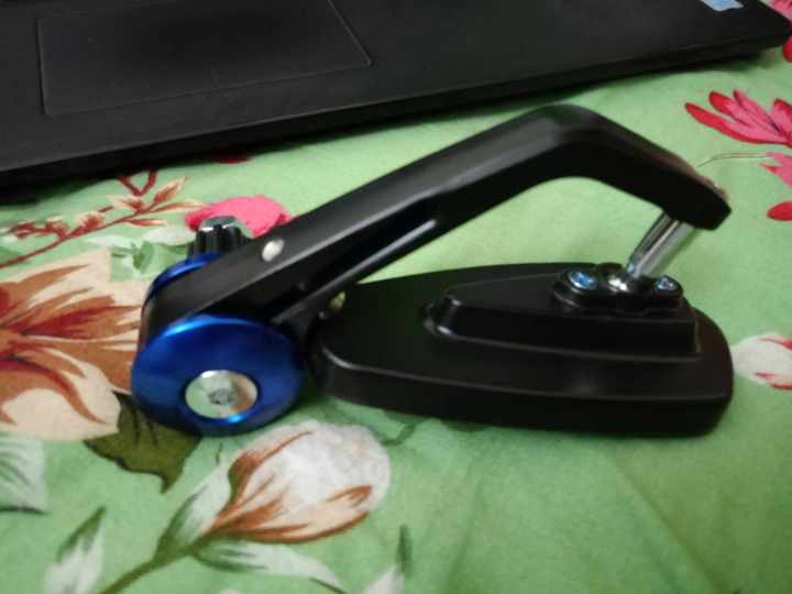 Handlebar%20end%20Grip%20Side%20Mirror%20for%20Motorcycle.%20Universal%20Looking%20glass.%20Black,red,yellow.blue%201306%20-%20Image%202