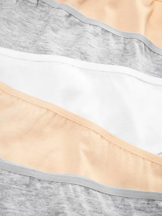 Pack%20Of%205%20Pcs%20full%20Back%20coverage%20cotton%20panty%20for%20womens%20-%20Image%204