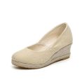2024 Slope Spring and Autumn New Shallow Mouth Korean High Heel Women's Nurse Pointed Grass Knitted Single Shoes for Women.