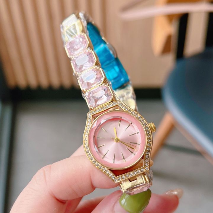 Stylish%20&%20Fashionable%20%20Elegant%20Rhombus%20Mirror%20Original%20Quartz%20Ladies%20Watch%20-%20Image%203
