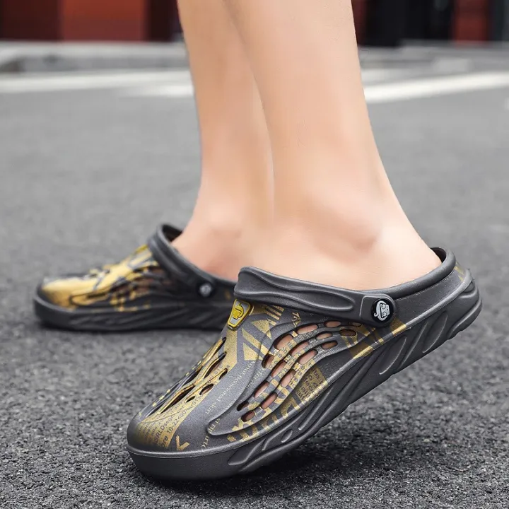 Men's%20hole%20shoes,%20large%20size%20slippers,%20toe%20beach%20shoes,%20men's%20trendy%20outdoor%20sandals,%20slippers%20worn%20outside,%20fashionable%20breathable%20sandals%20-%20Image%208