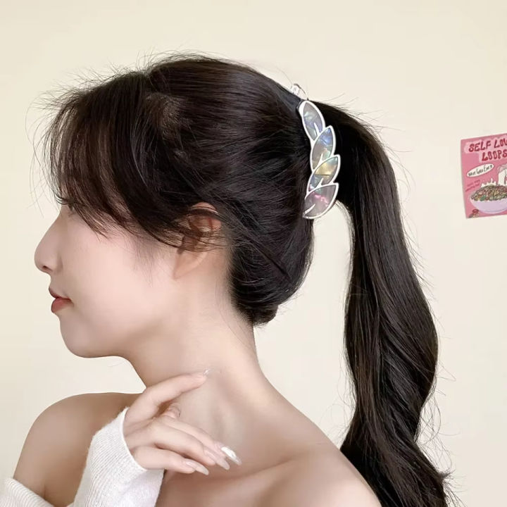 Korean%20Simple%20Banana%20Ponytail%20Hair%20Clips%20Flowers%20Ponytail%20Holder%20Back%20Head%20Banana%20Clip%20Twisted%20Banana%20Hair%20Clips%20Colourful%20Leaves%20Ponytail%20Clip%20Large%20Plum%20Blossom%20Female%20Grip%20Clips%20At%20The%20Back%20of%20The%20Head%20Hair%20Accessories%20-%20Image%202