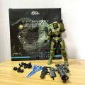 Play Arts KAI HALO 5 Guardians No 1 PVC Figurka akcji Model Kolekcjonerska zabawka Półka na książki Ozdoba Wspólna ruchoma kolekcja lalek.