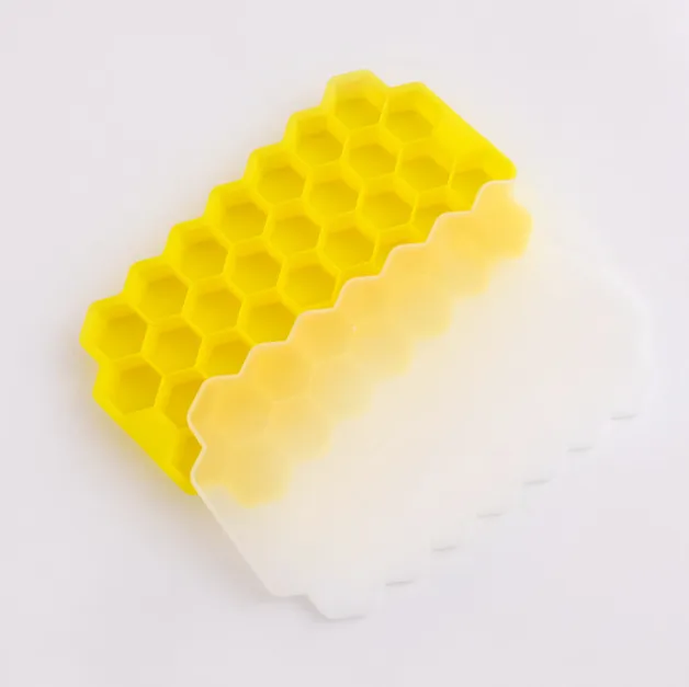 High%20Quality%20Silicone%20Ice%20Cube%20Tray%20with%20Cover%20Food%20Grade%20Small%20Kitchen%20Appliances%20Ice%20Makers%20-%20Image%208