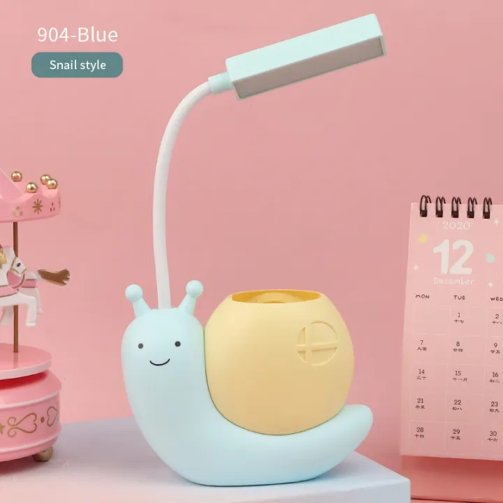 Led%20Desk%20Lamp%20Cute%20Snail%20USB%20Charging%20Lamp%20Kids%20Bedside%20Night%20Light%20Bright%20Eye%20Protection%20Reading%20Lamp%20with%20Pen%20Organizer%20-%20Image%203