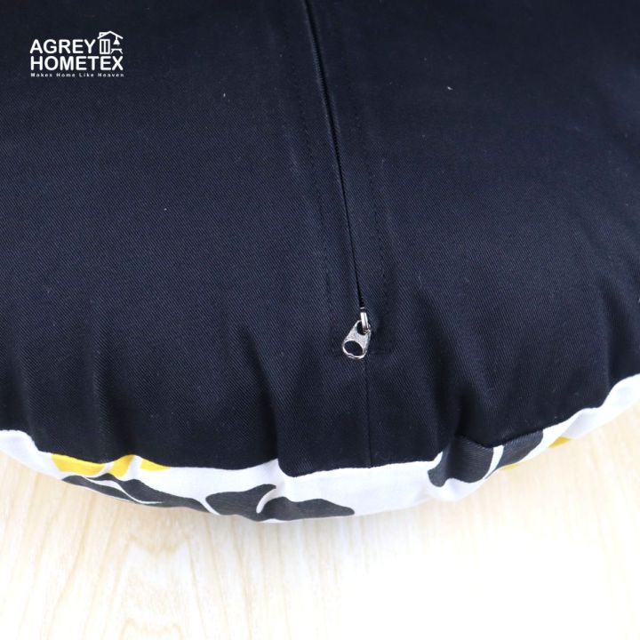 Exclusive%20Round%20Cushion%20Cover,%20Black%20&%20Yellow%20(14%E2%80%B3x14%E2%80%B3),%20Only%20Cover%20-%20Image%205