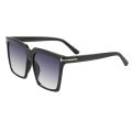 New Fashion square Sunglasses Women 2021 trend Gradient Sunglasses Luxury Brand Designer Women's sunglasses UV400 Outdoor travel. 